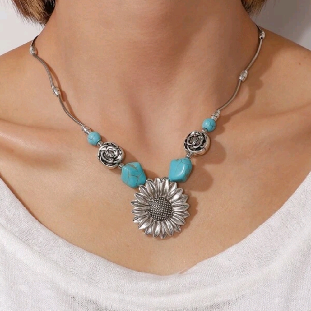 Sunflower Necklace - Picture 1 of 4